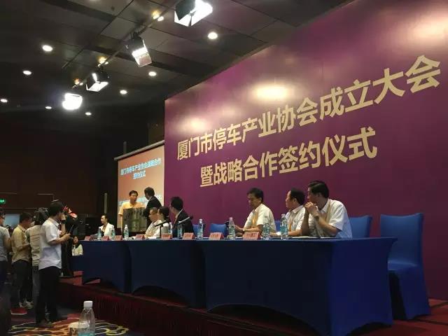 1477725235787653.jpg aaa608e.jpg